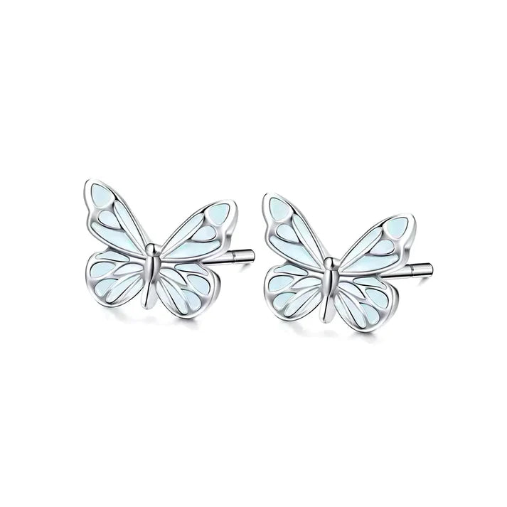 Boucles d'oreilles élégantes en argent avec pendentif papillon lumineux