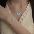 Schmetterlings-Halsketten- und Armbandset mit Leuchtfunktion für Damen